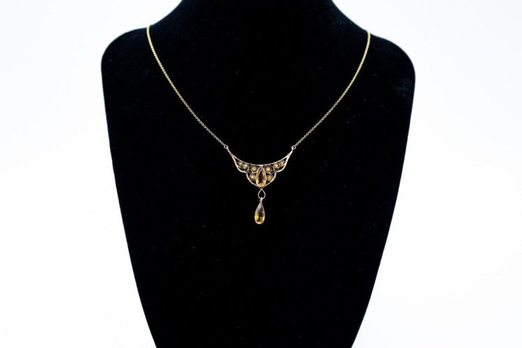 Collier en or jaune filigrané avec citrines, Scandinavie, début du XXe siècle