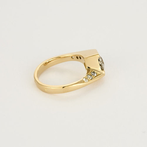 Bague 52 Bague asymétrique en or jaune et diamants 58 Facettes DRE1847