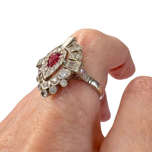 Bague 53 Bague en platine de style ancien avec diamants 58 Facettes Q350B