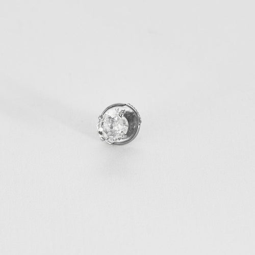 Boucles d'oreilles Paire de Boutons d'oreilles en or blanc et diamants 58 Facettes AUX1373