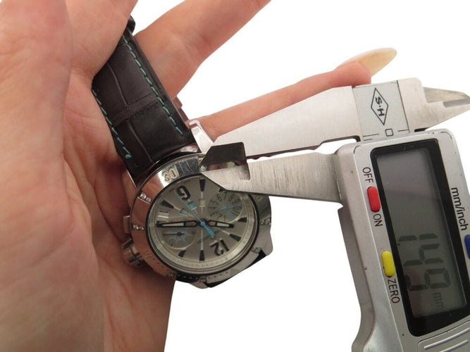 Montre Montre Jaeger-LeCoultre Master Compressor Diving GMT 156.8.25 38m automatique 58 Facettes 269228