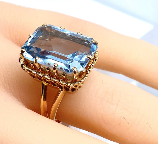 Bague 52 Bague en or jaune 18 carats avec aigue-marine 13 carats 58 Facettes AB667