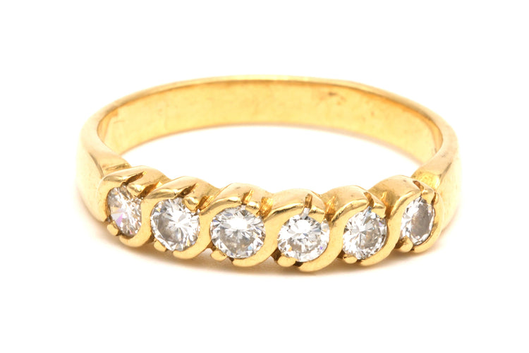 Bague 51 Bague contemporaine en or jaune 18 carats sertie de diamants (0.36 carat) 58 Facettes 18666