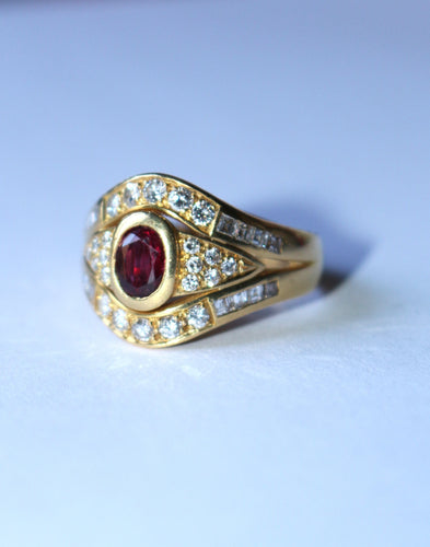Bague or jaune rubis diamants