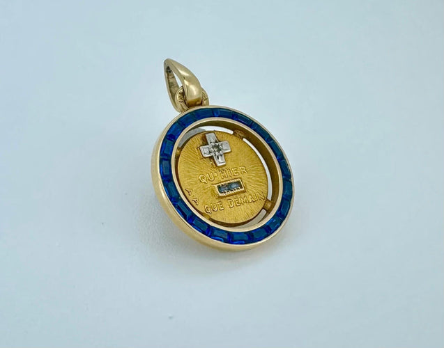 Pendentif Augis - Médaille or jaune, saphirs, diamants 58 Facettes