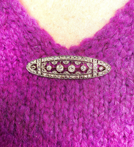 Broche Broche ajourée en or blanc 18 carats et platine, diamants 2 carats 58 Facettes AB668