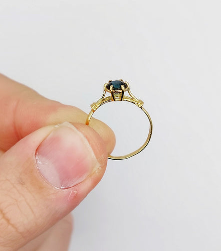 Bague 51 Bague - Solitaire vintage en or 18k et saphir naturel 0,50 carat 58 Facettes A06640