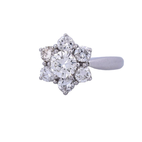 Bague 54 Bague ancienne en or blanc avec diamants 58 Facettes