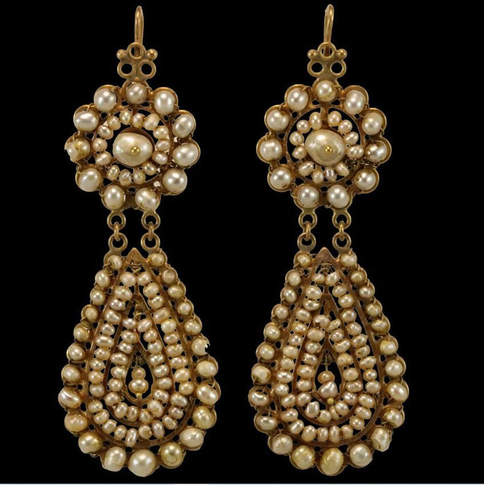 Boucles d'oreilles en or et perles anciennes