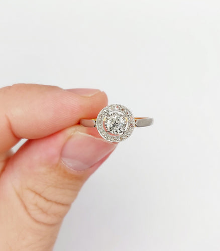 Bague 56.5 Bague cible antique or jaune 18k diamant taille ancienne 0,35 carat (circa 1900) 58 Facettes A06178