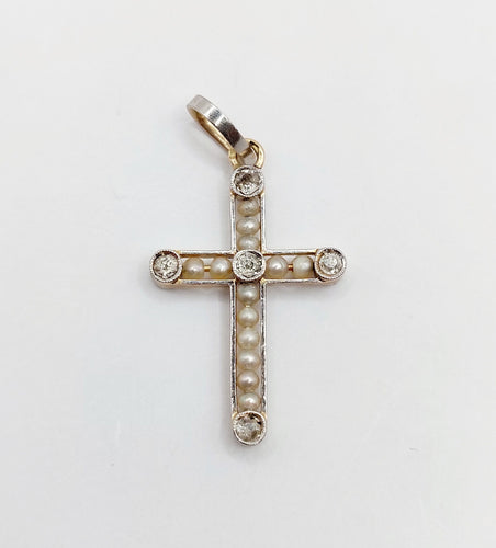Pendentif Pendentif croix Art Déco or, diamant taille ancienne, diamant taille roses et perles (circa 1920) 58 Facettes A05200