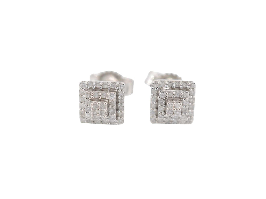 Boucles d'oreilles Boucles d'oreilles entourage en or blanc avec diamants 58 Facettes 2023