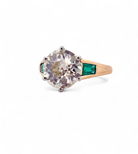 Bague 52 Solitaire ancien or jaune et platine, diamant et émeraudes 58 Facettes