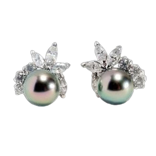 Boucles d'oreilles Boucles d'oreilles en or blanc, perles rondes de Tahiti et diamants naturels 58 Facettes MG-201154