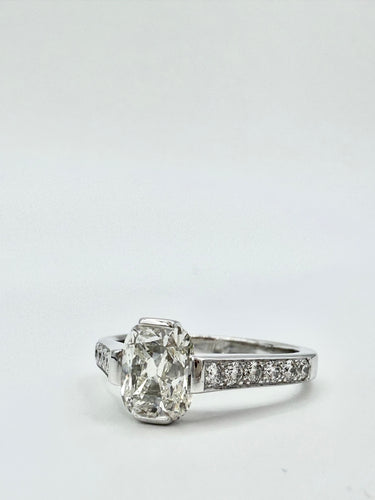 Bague Solitaire taille Coussin allongé 58 Facettes 3131309