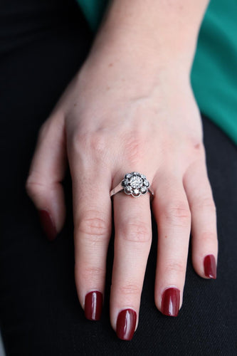 Bague 64 Bague Marguerite Or blanc Diamant 58 Facettes 1720542CN