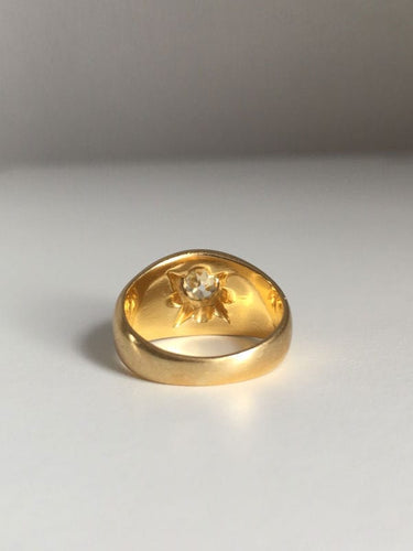 Bague bombée en or jaune 18K et diamant