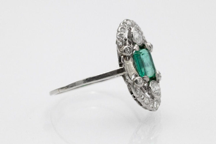 Bague 58 Bague Art Déco en or avec diamants et émeraudes 58 Facettes 10969