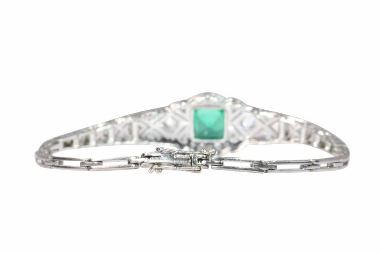 Bracelet Bracelet Art déco raffiné des années 1920, émeraude et diamants – Sophistication intemporelle 58 Facettes 25014-0038