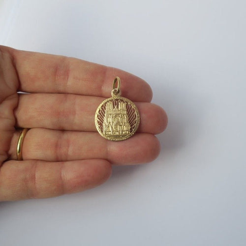 Pendentif Pendentif commémoratif Cathédrale de Reims en or 58 Facettes