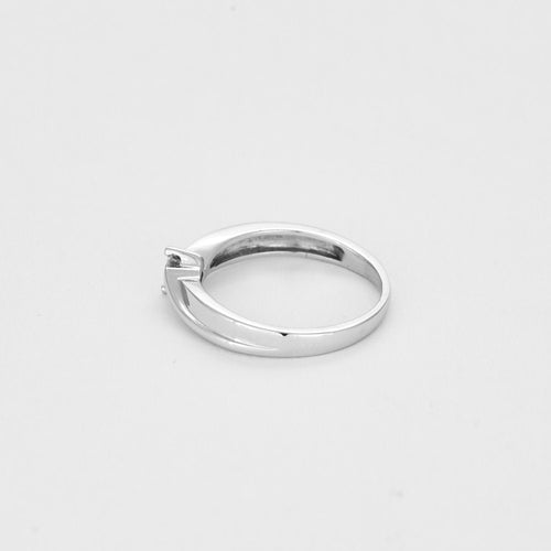 Bague Solitaire en or blanc et diamants