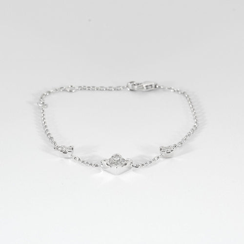 Bracelet Bracelet motifs diamants tailles princesses. 58 Facettes