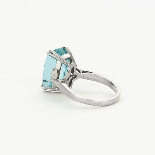 Bague 56 Bague or gris ornée d'une aigue marine 58 Facettes GU72