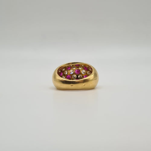 Bague bombée or jaune sertie de rubis et diamants