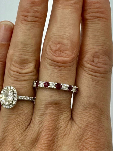 Bague 58 Alliance or blanc diamants rubis 58 Facettes