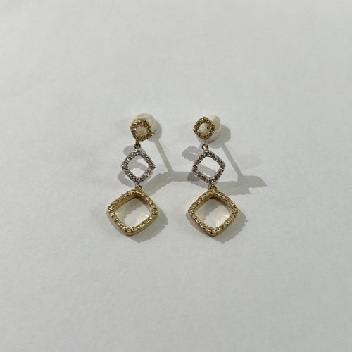 Boucles d’oreilles longues or jaune diamants 58 Facettes