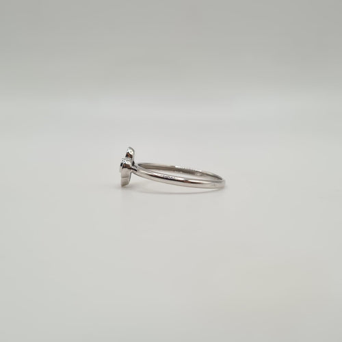 Bague 54 Bague fleur or blanc 18 carats sertie d’un diamant 58 Facettes