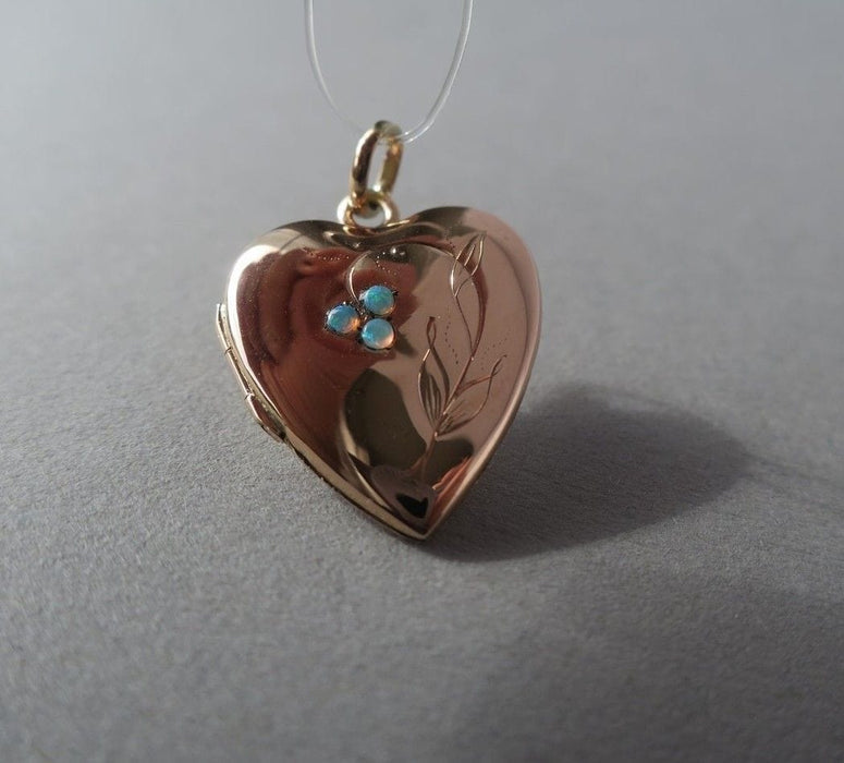 Pendentif Pendentif XIXe coeur ouvrant opales or rose 58 Facettes