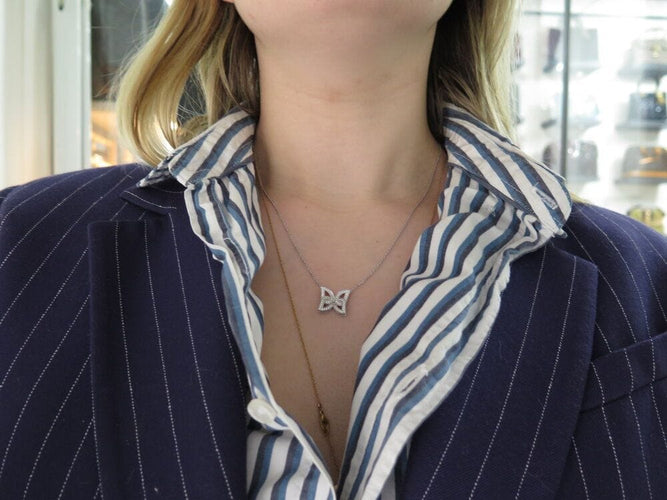 Collier collier pendentif papillon 58 diamants 0.35ct or blanc 18k 6gr 58 Facettes 266988