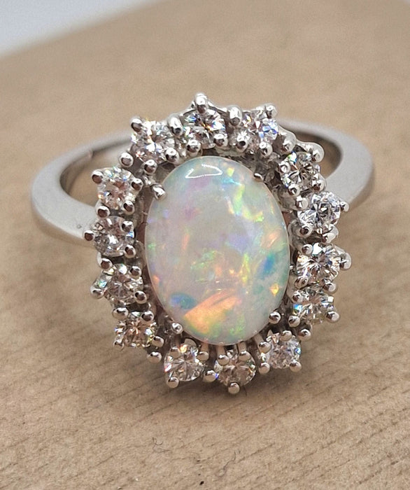 Bague Opal Ring in white gold and diamonds 58 Facettes
