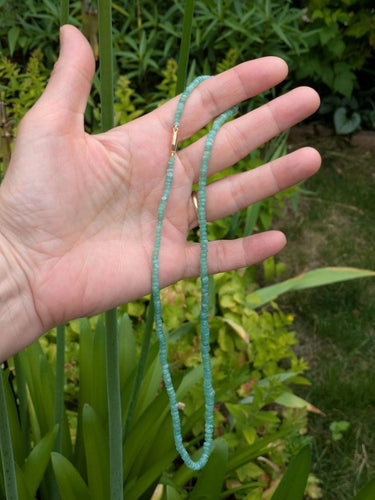Collier perles d'émeraudes naturelles