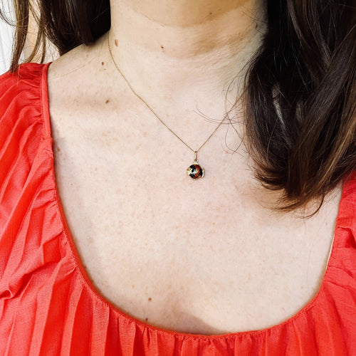 Pendentif Pendentif poisson émaillé en or jaune ciselé 58 Facettes LMB-223