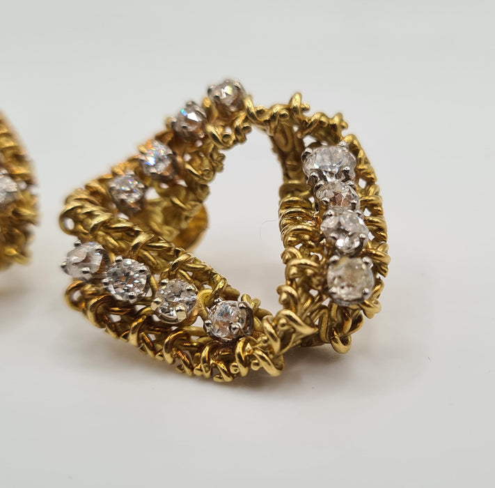 Boucles d’oreilles or jaune serties de diamants taille ancienne