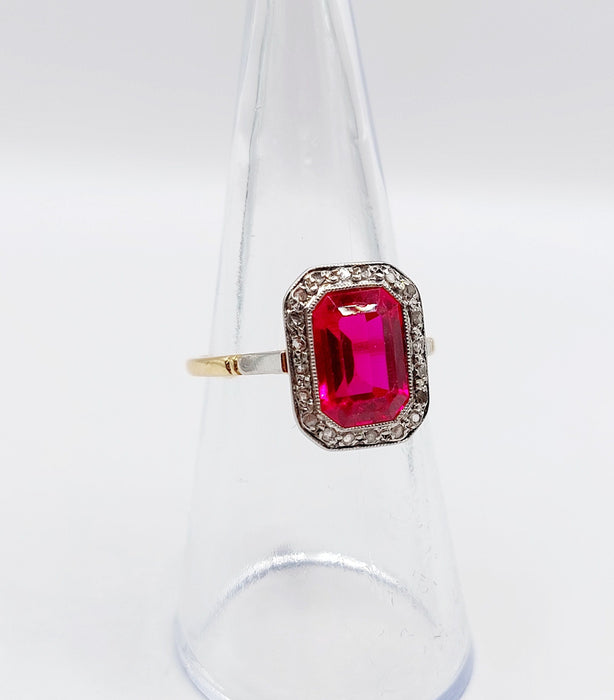 Bague Art Déco or, rubis synthétique de 3 carats, diamants  (circa 1930)