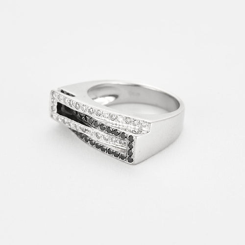 Bague 53 Bague moderniste en or blanc et diamants noirs et blancs 58 Facettes B240206