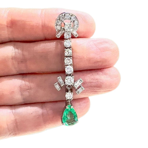 Boucles d'oreilles Boucles d'oreilles des années 1950 en platine 950 kt avec diamants et émeraudes 58 Facettes Q78B (931)