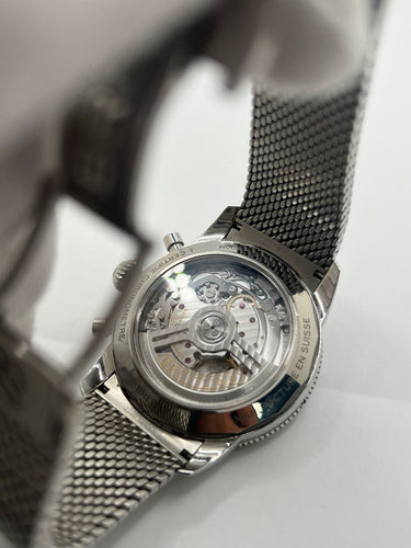 Montre Breitling Super Ocean Heritage B01 Chronograph 58 Facettes