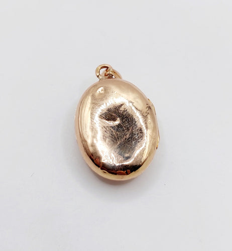 Pendentif Pendentif porte-photo or rose et argent, perles (circa 1900) 58 Facettes A05863