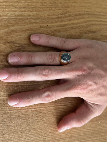 Bague Intaille or et hématite