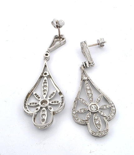 Boucles d'oreilles Boucles d'oreilles en platine serties de diamants 58 Facettes