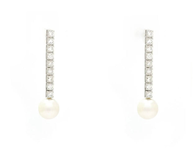 Boucles d'oreilles Boucles d'oreilles en or blanc avec perles et diamants 58 Facettes 14013
