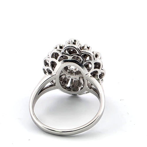 Bague en or blanc 18k et diamants