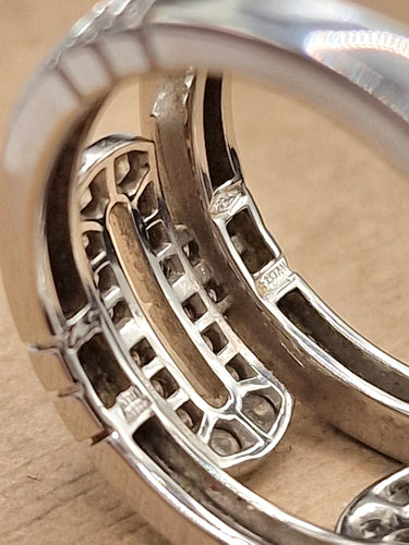 Bvlgari - Bague Parentesi en or blanc 18k et diamants