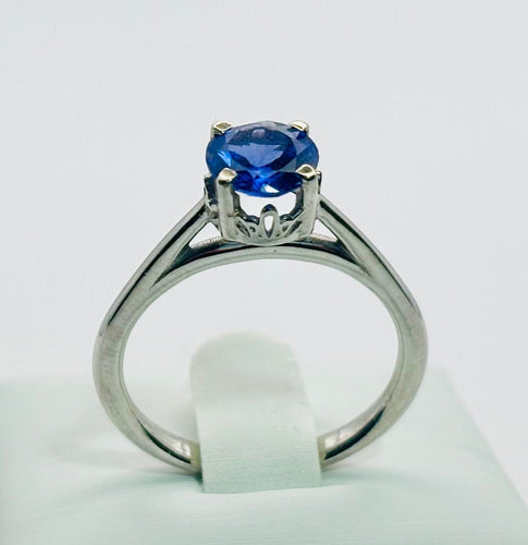 Bague 55 Solitaire en or blanc avec tanzanite 58 Facettes 50122