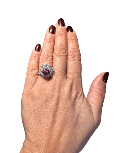 Bague 53 Bague Cocktail années 70 or blanc rubis diamants 58 Facettes 1.0002595/7