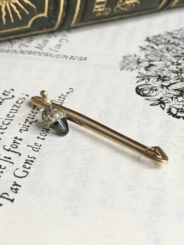 Broche Broche victorienne en or jaune 18k et platine, saphir cabochon et diamants 58 Facettes